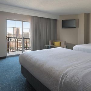 Queen Room Two Queen Beds City View